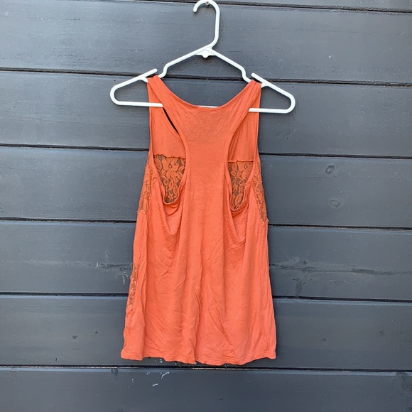 Sexy sleeveless tee shirt - Picture 4 of 4